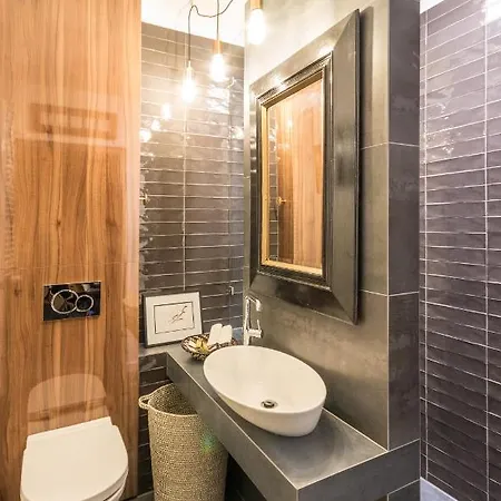 Apartment Unique With African Soul Gliwice